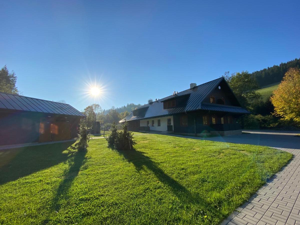 Polansky Dvur Apartment Velké Karlovice Exterior foto