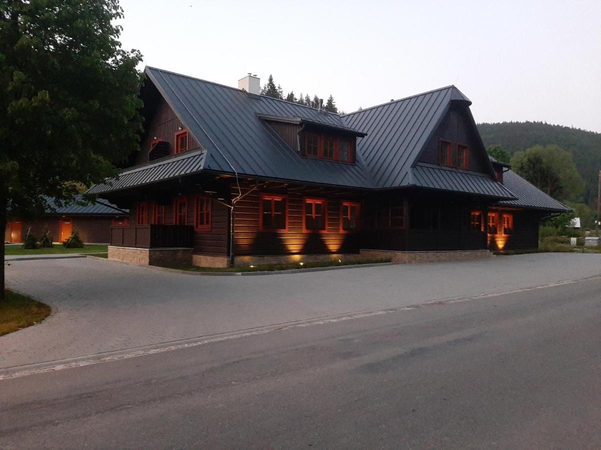 Polansky Dvur Apartment Velké Karlovice Exterior foto