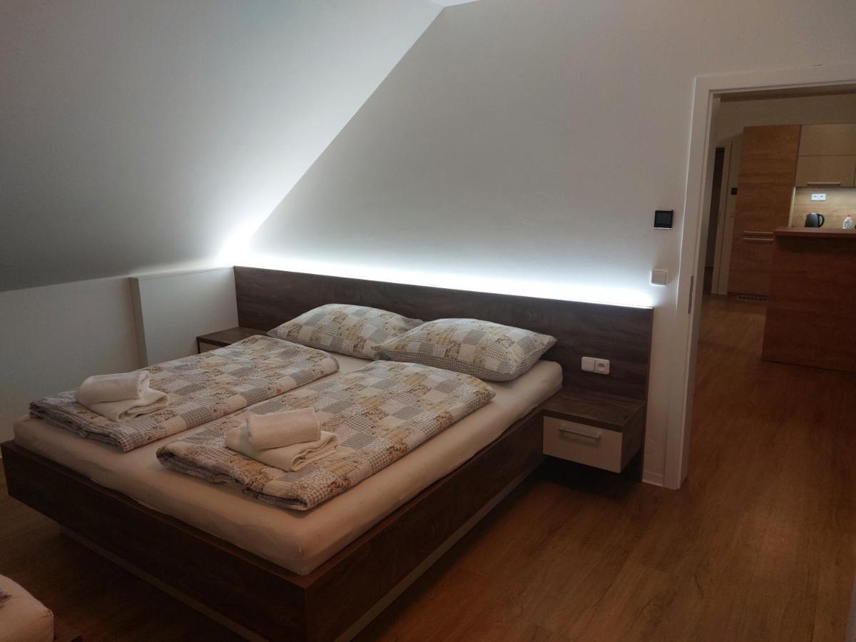 Polansky Dvur Apartment Velké Karlovice Exterior foto